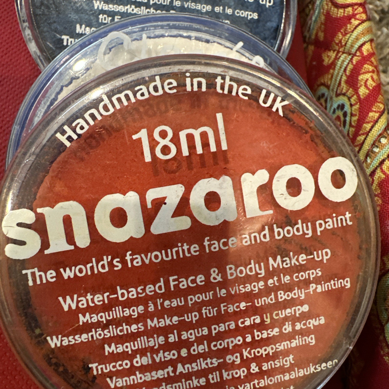 Lot 12 New Professional Face and Body Paint Mehron & Snazaroo 9 different colors
