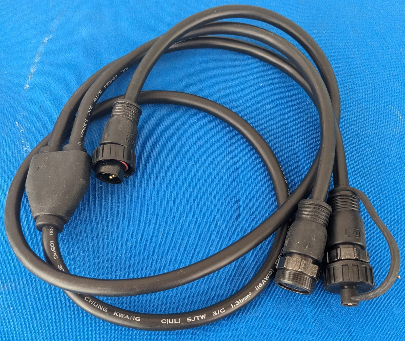 M20.5 IP67 3-pin Waterproof connectors, 5' Y-Cable, 16AWG, 1 male 2 female 4453