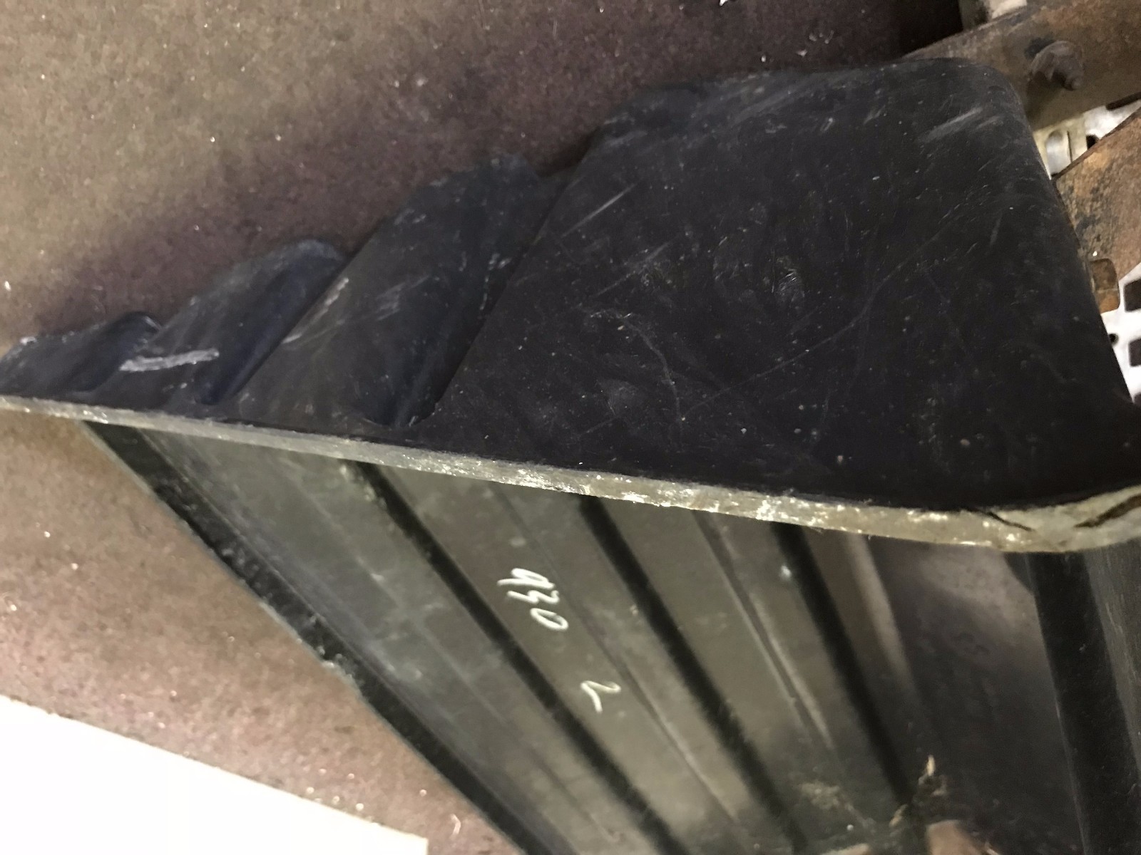 VOLVO BATTERY BOX WITH STEP 8073378