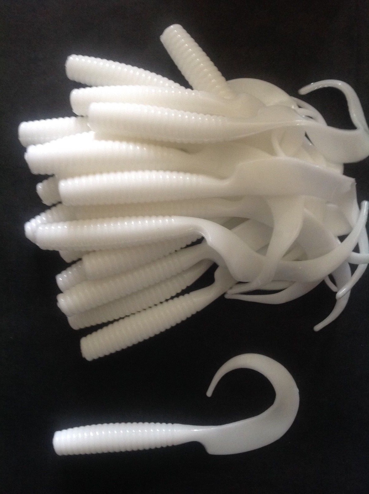 6" CURLTAIL, Curly Tail GRUB, Trailer, Grub, Twister,Fluke, Stripers , WHITE (20