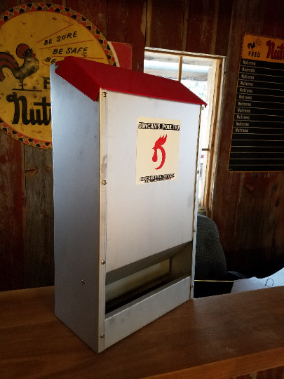 Duncan's Poultry 50 LB High Capacity Chicken Wall  Feeder Hinged Lid Made in USA
