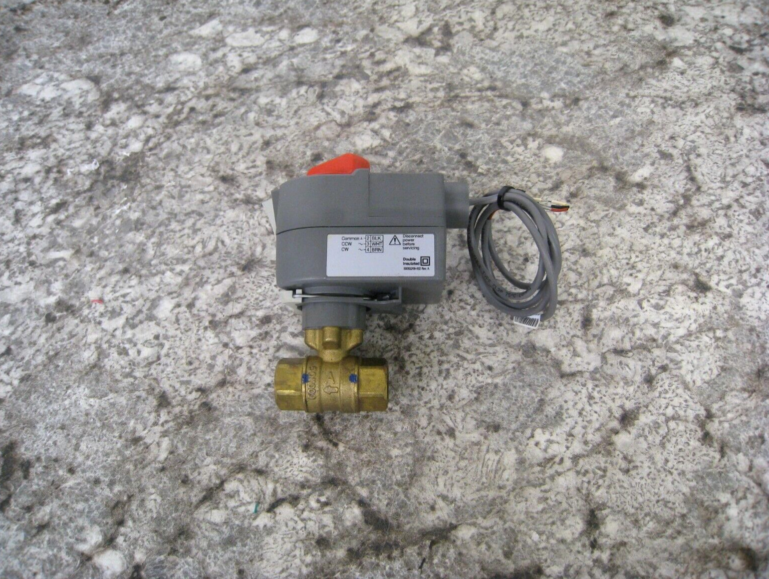 New Honeywell VBN2A011.70SA+MVN613A0000+C1 1/2" NPT Actuator Control Ball Valve