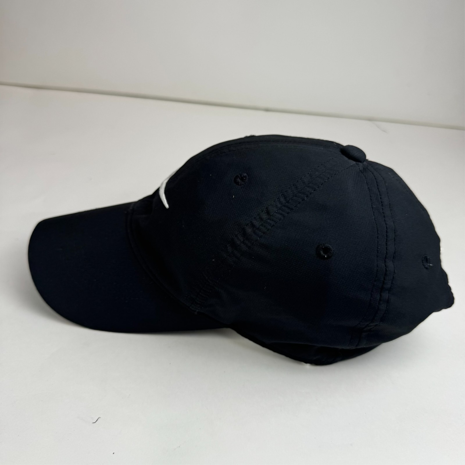 Nike Golf Men's Black Adjustable Cap Hat One Size Fits Most