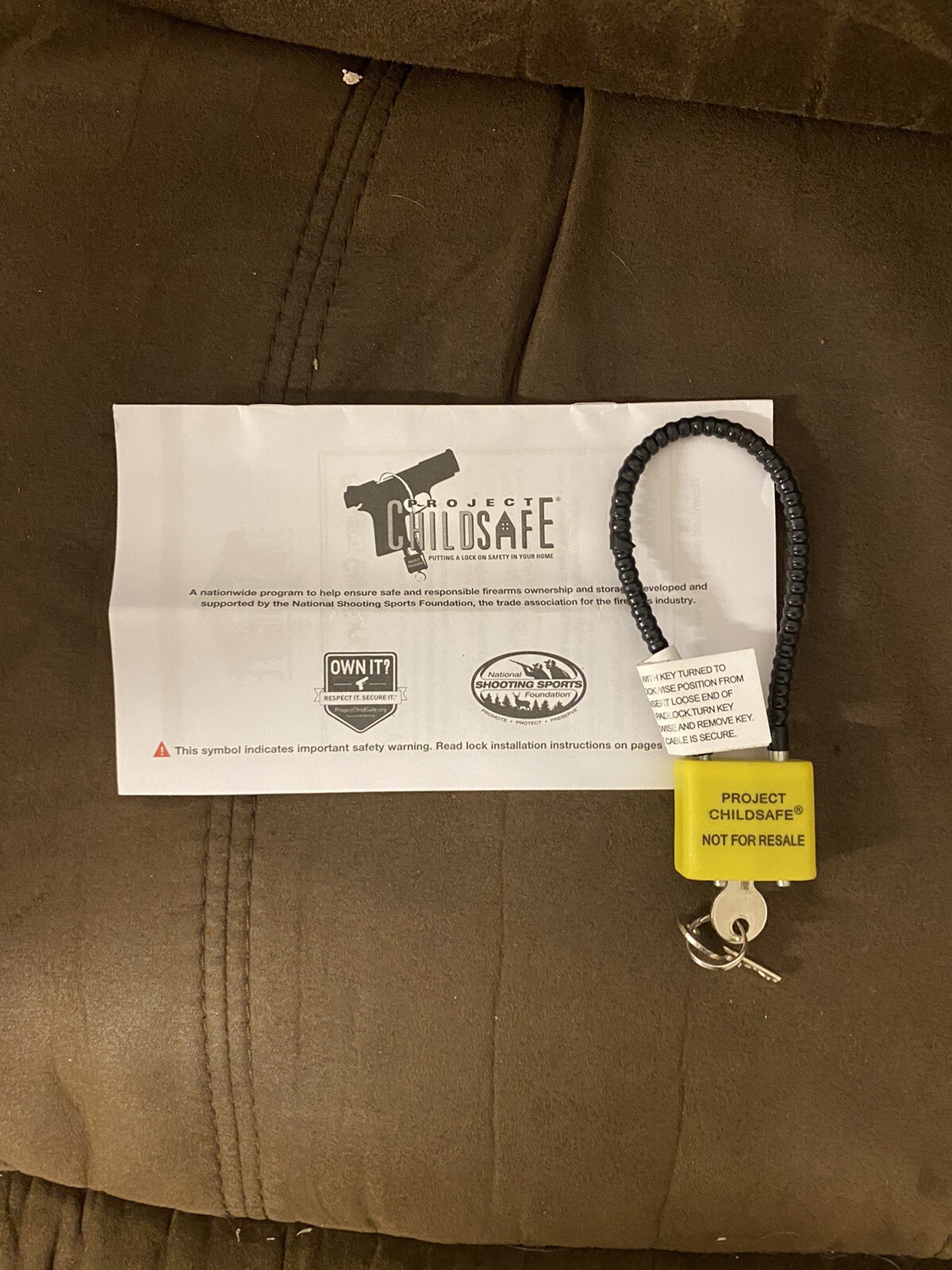 NEW - PROJECT CHILD SAFE CABLE GUN RIFLE LOCK WITH 2 KEYS AND INSTRUCTION