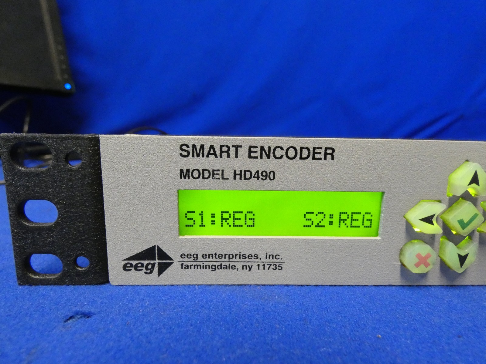 EEG HD490 Smart Encoder Closed Captioning Solution (Powers on NO Login Info)