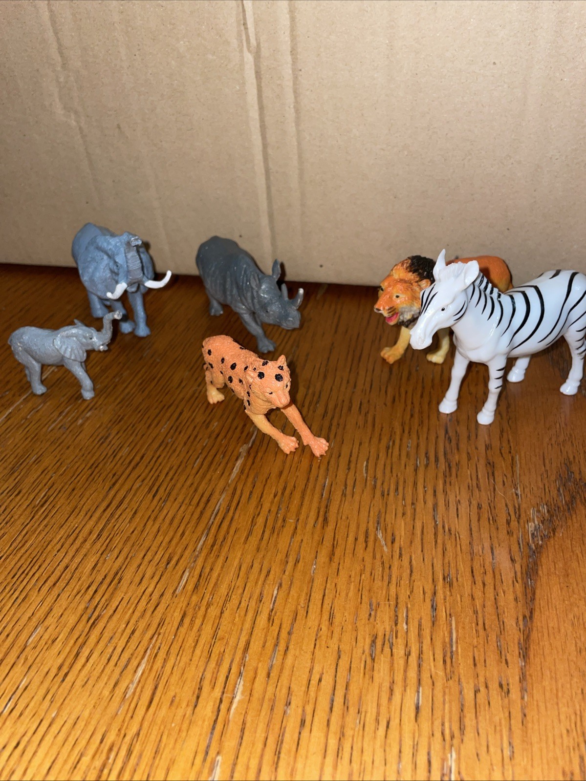 6 Wild Animal Figure toys Elephant Lion Zebra Rhino Free Standing SH10