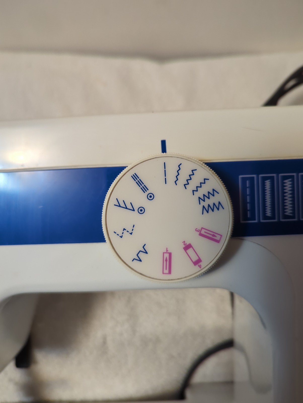 White heavy duty sewing machine, Model NO: 1766 Pre-owned Tested