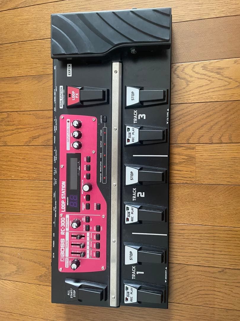 BOSS RC-300 Loop Station Multi-Track Looper Pedal Tested Working Japan