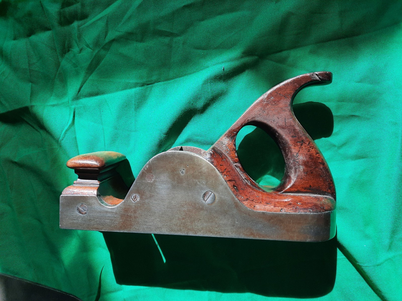 9" Infill smoothing plane with T. Ibbotson iron.