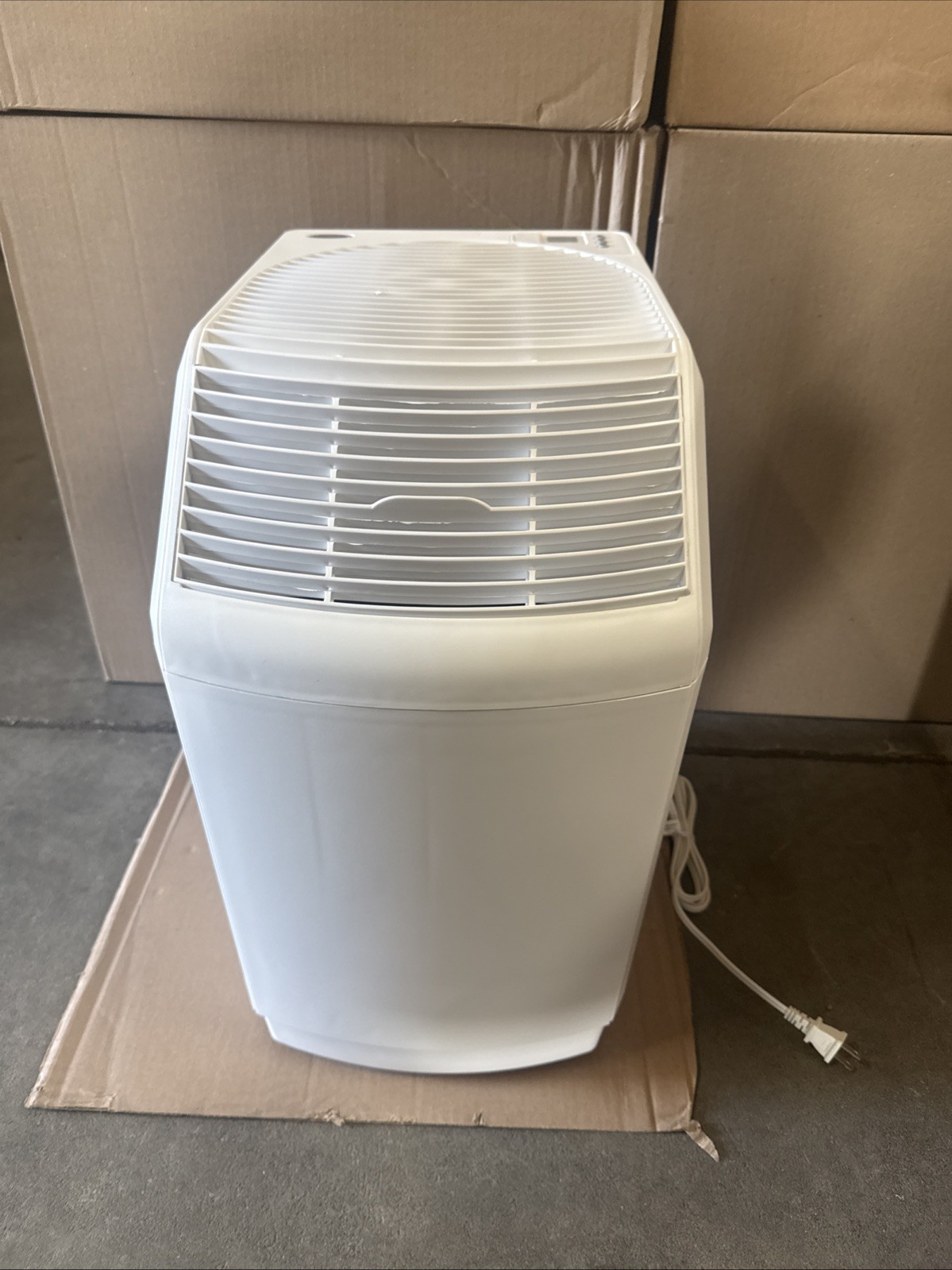 AIRCARE 6-Gal. Cool Mist Evaporative Humidifier w/ 2,300 sq. ft. Coverage NEW