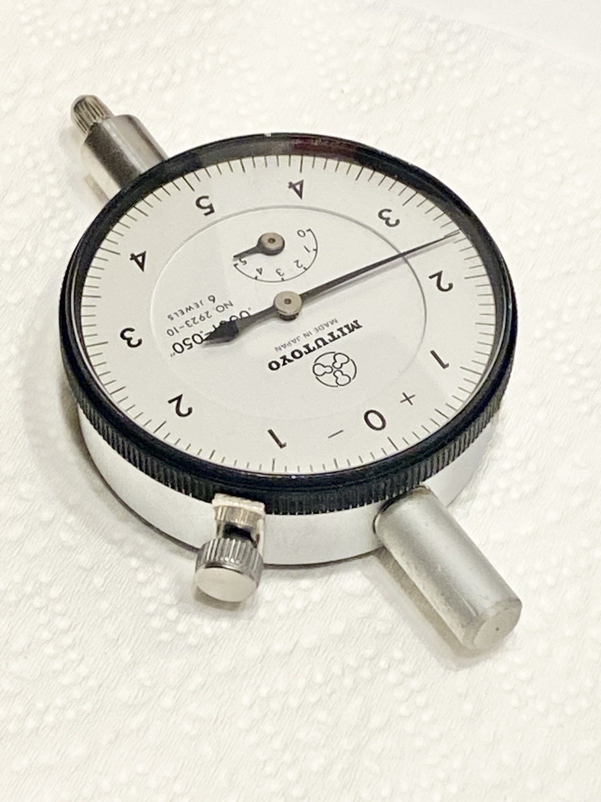 Mitutoyo 2923-10 dial indicator