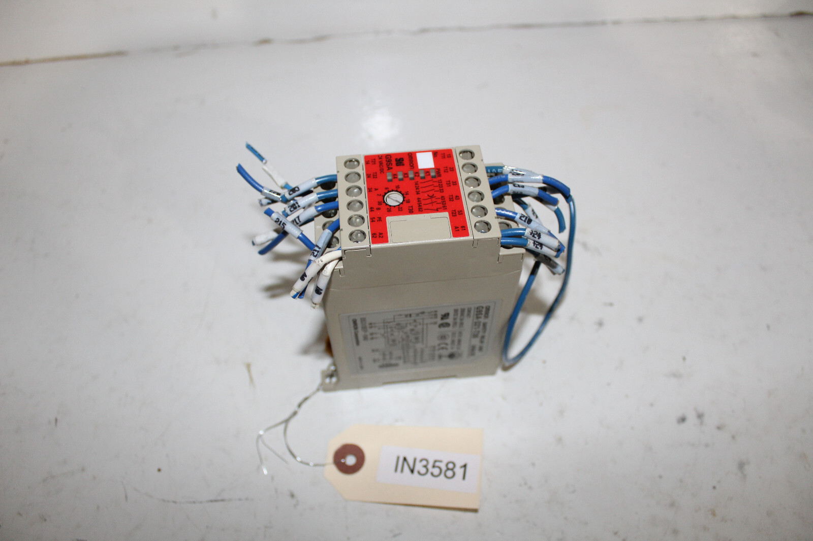 Omron Safety Relay G9SA-321-T30 IN3581