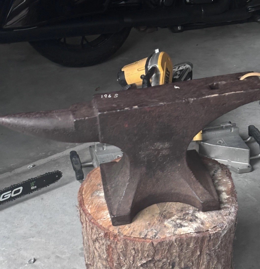 Swedish Soderfors “Paragon” Blacksmith’s Anvil - stamped 196lbs