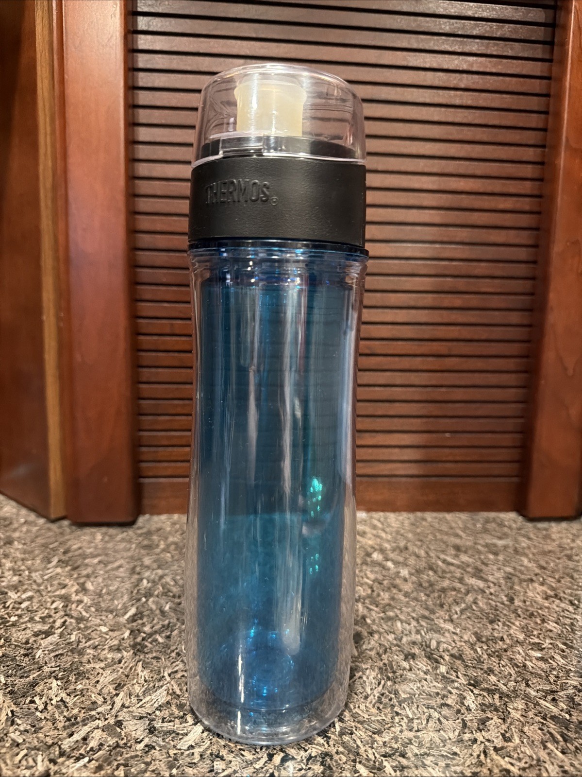 NEW Thermos 18oz Blue Hydration Bottle