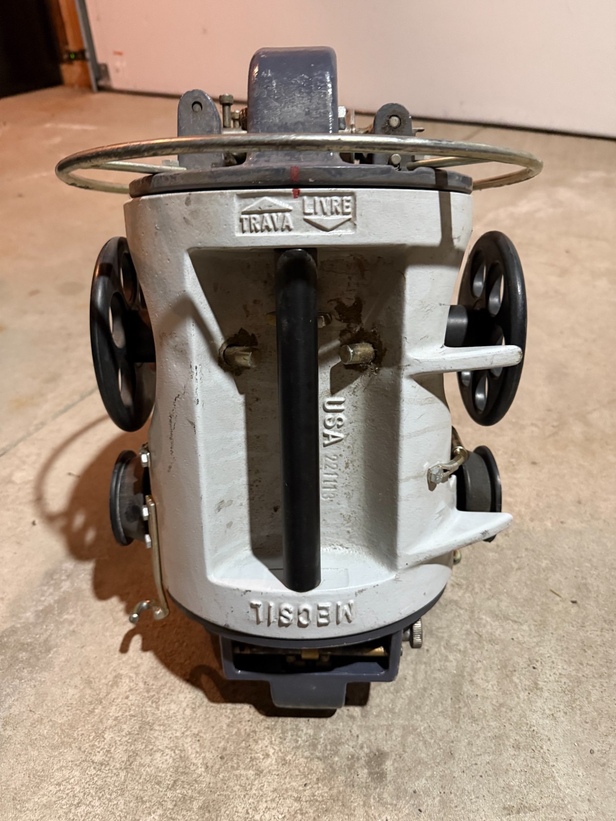 MECSIL Cable Lasher
