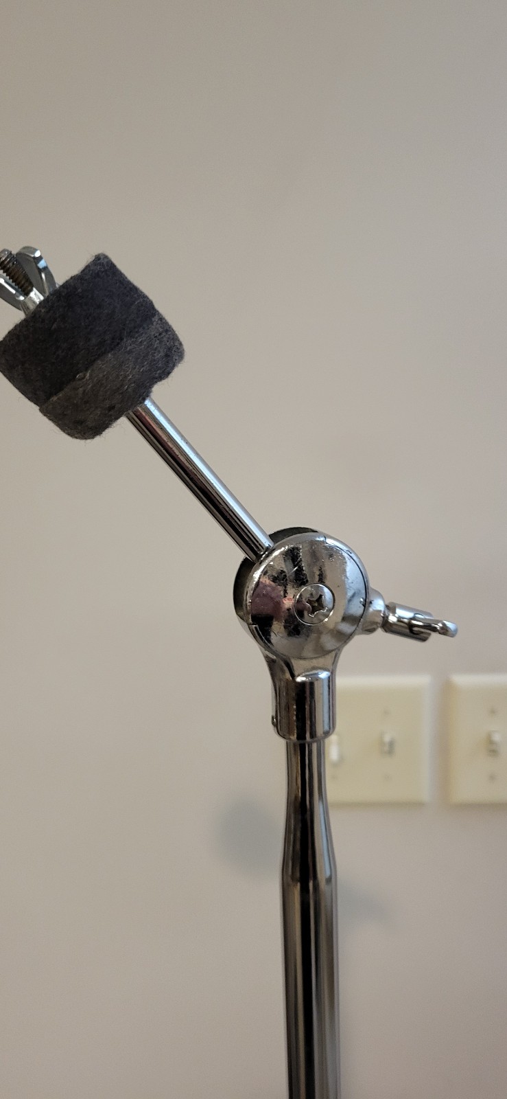 Unbranded single braced straight heavy duty cymbal stand with tilter