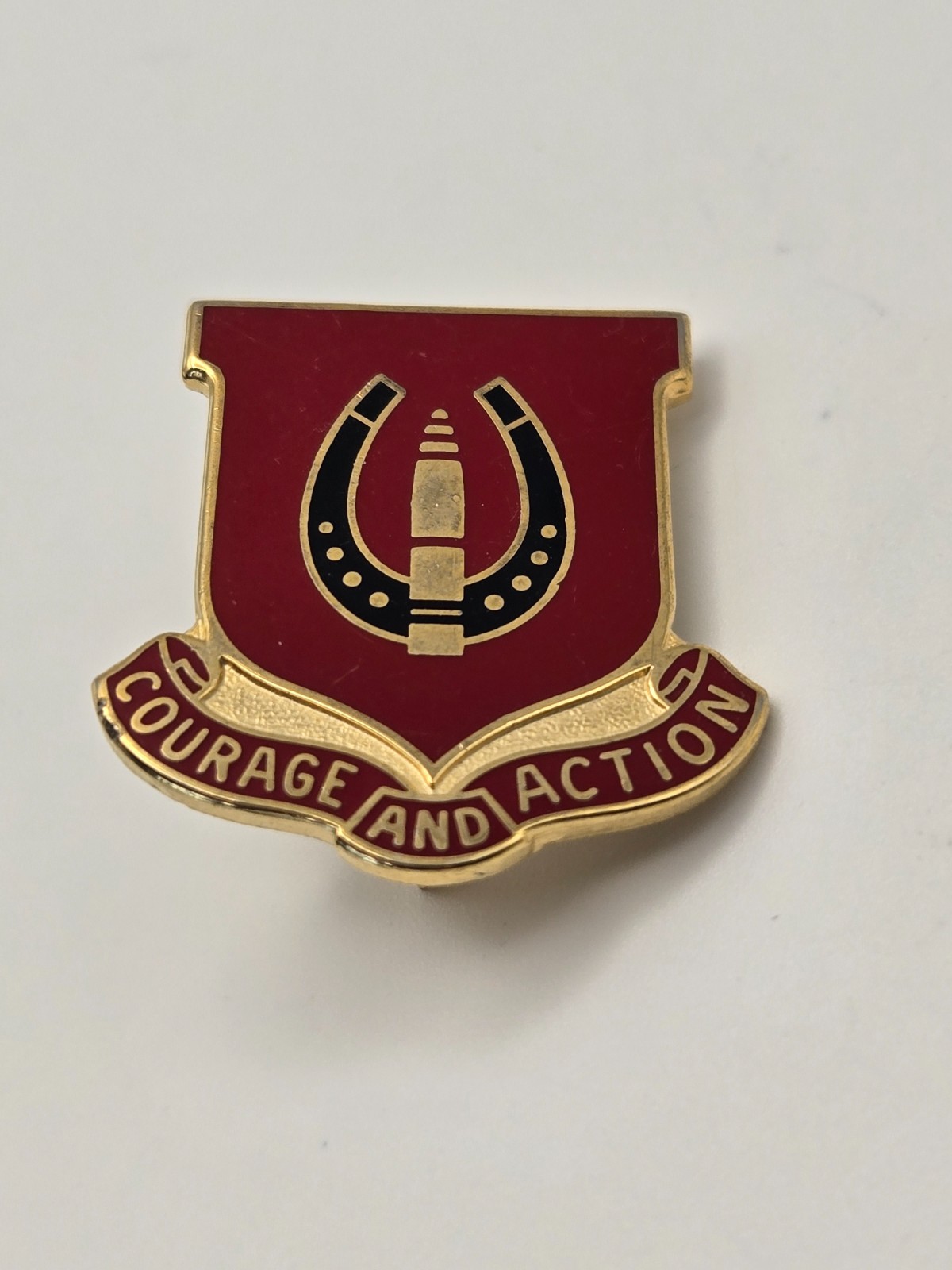 Vintage Army DUI Pin "Courage and Action"  26th Field Artillery Regiment  Meyer
