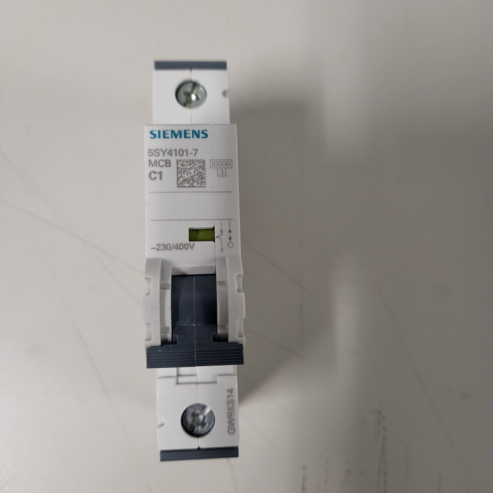NEW SIEMENS 5SY4101-7 CIRCUIT BREAKER 1 POLE 250/440V