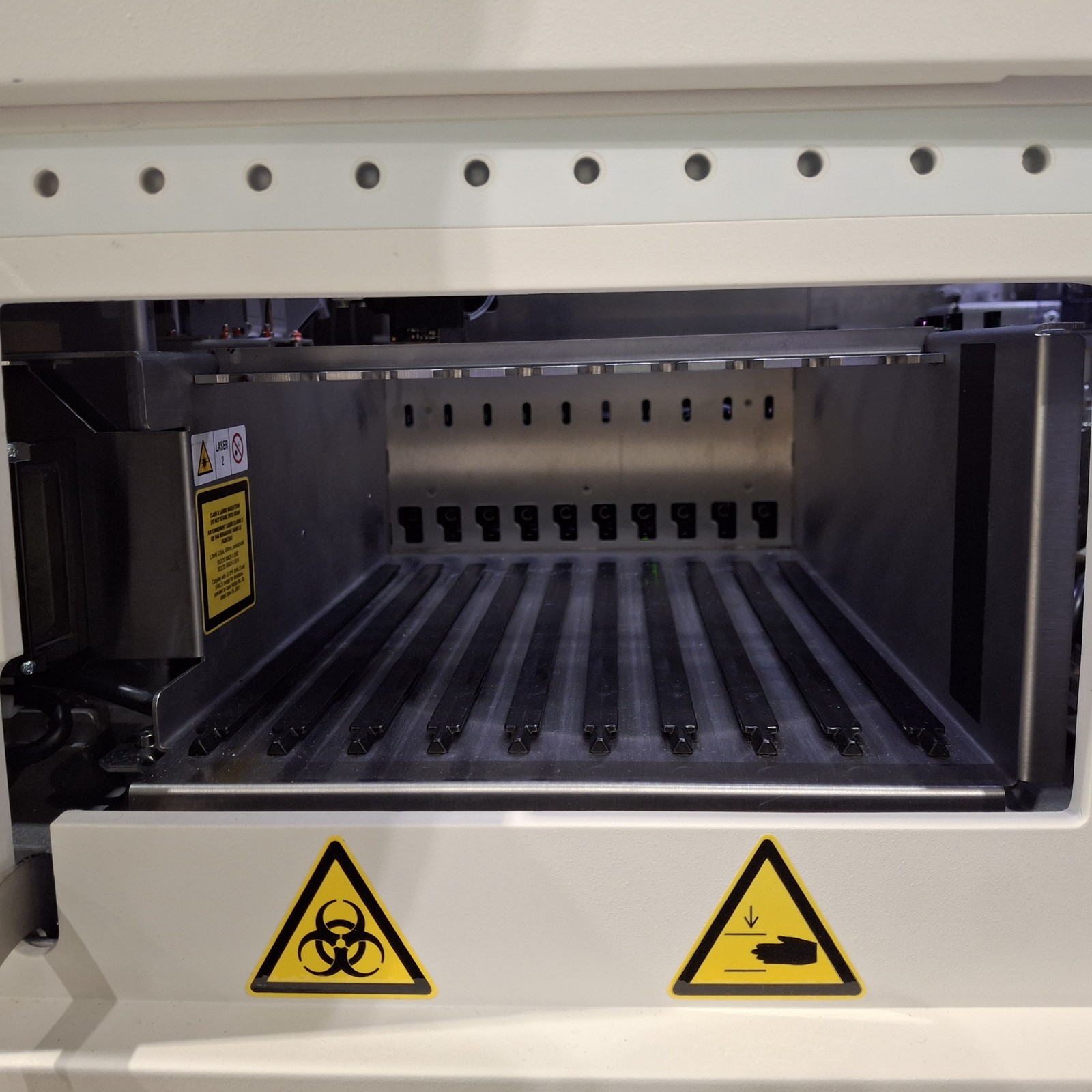 Bio-Rad Tango Infinity Immunohematology Analyzer