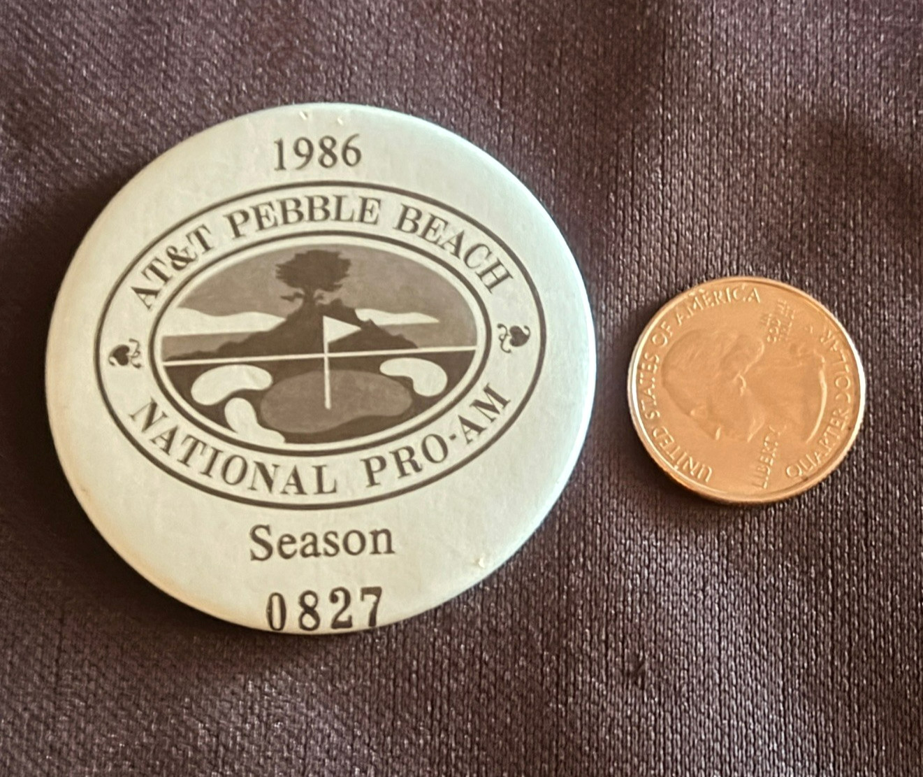 FUZZY ZOELLER WINS 8t PGA A T & T PEBBLE BEACH NATIONAL PRO PRESS PIN BADGE HOF