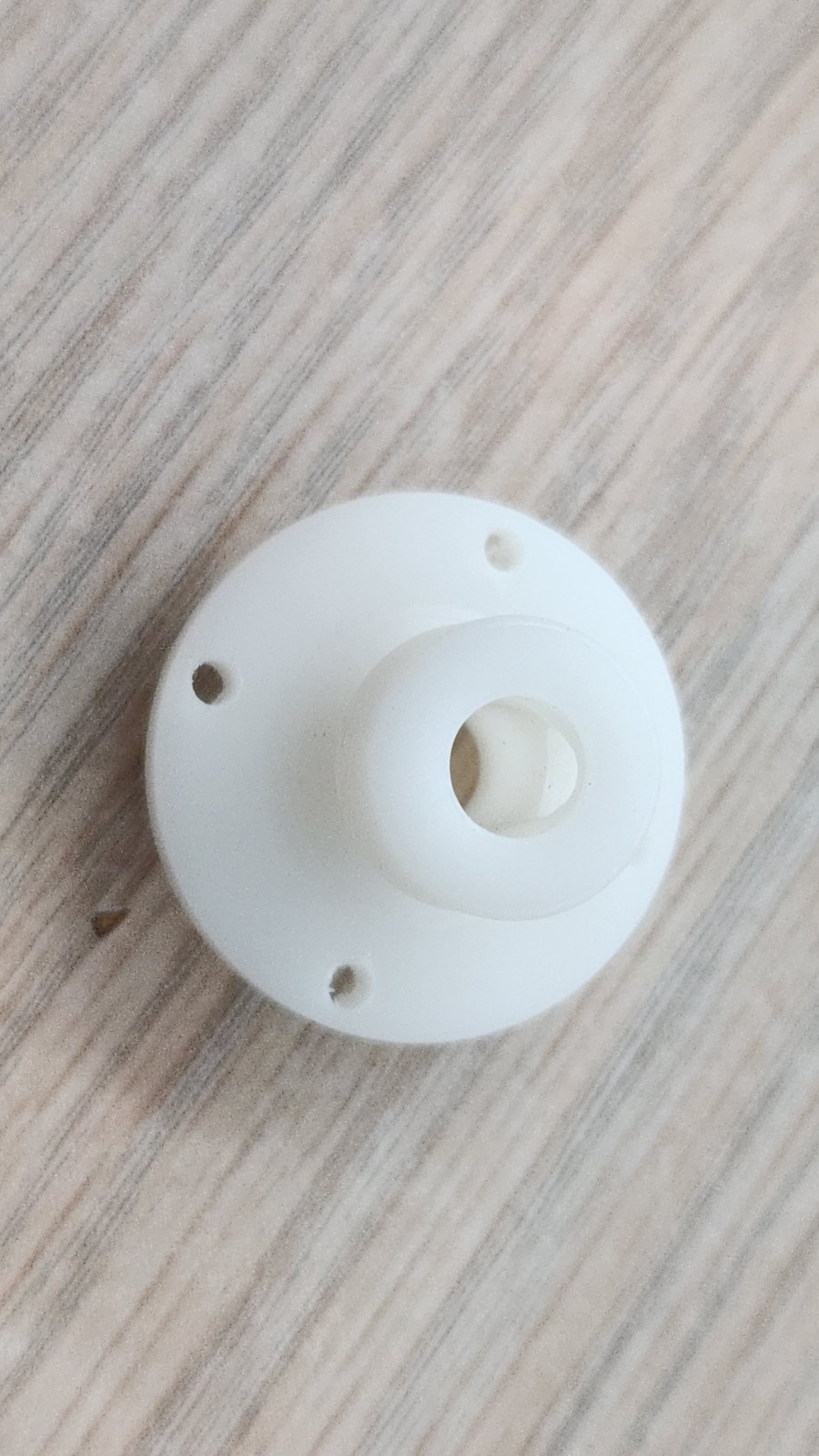 TRM-3525 LIGHT WEIGHT LEFT HUB FOR RC:10L