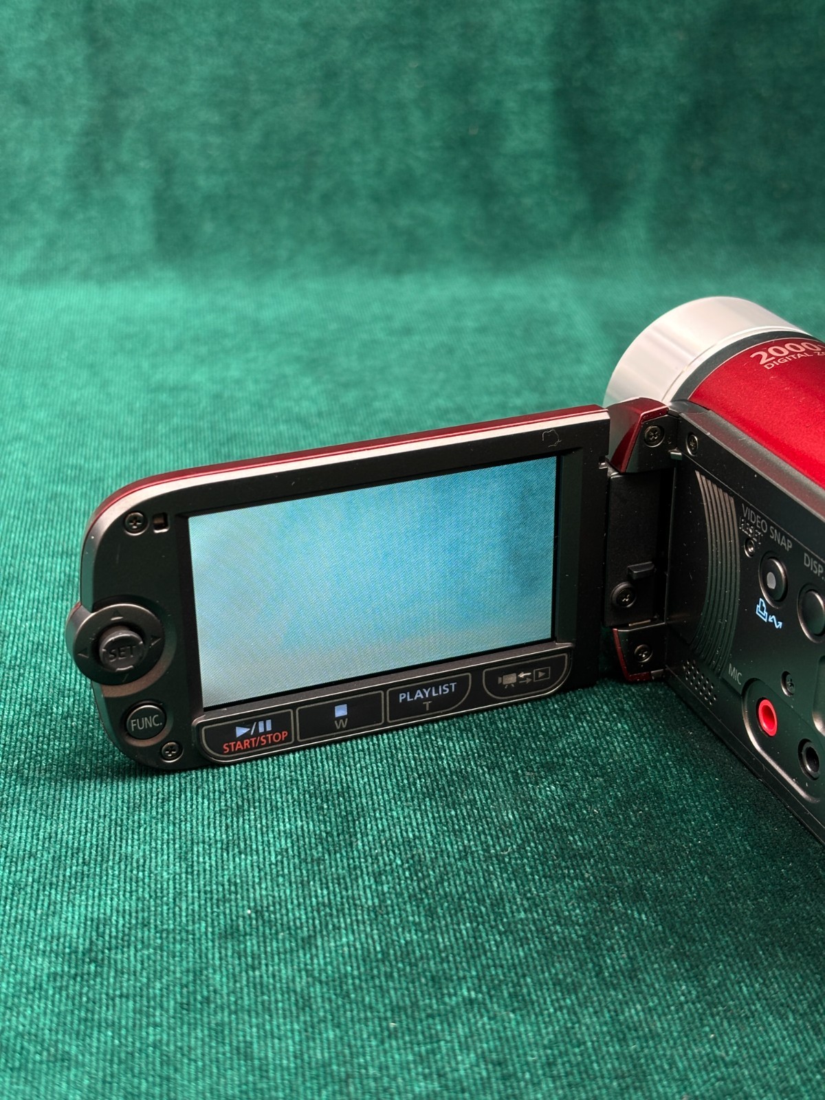 Canon LEGRIA FS200 E Video Camera