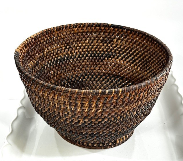 Vintage Indonesian Round Rattan Basket Tigtly Woven Fruit Basket 10 inches