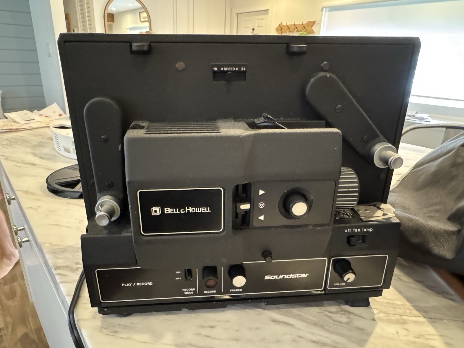 Bell & Howell Soundstar 8mm Desktop Projector Table Top Record Mode