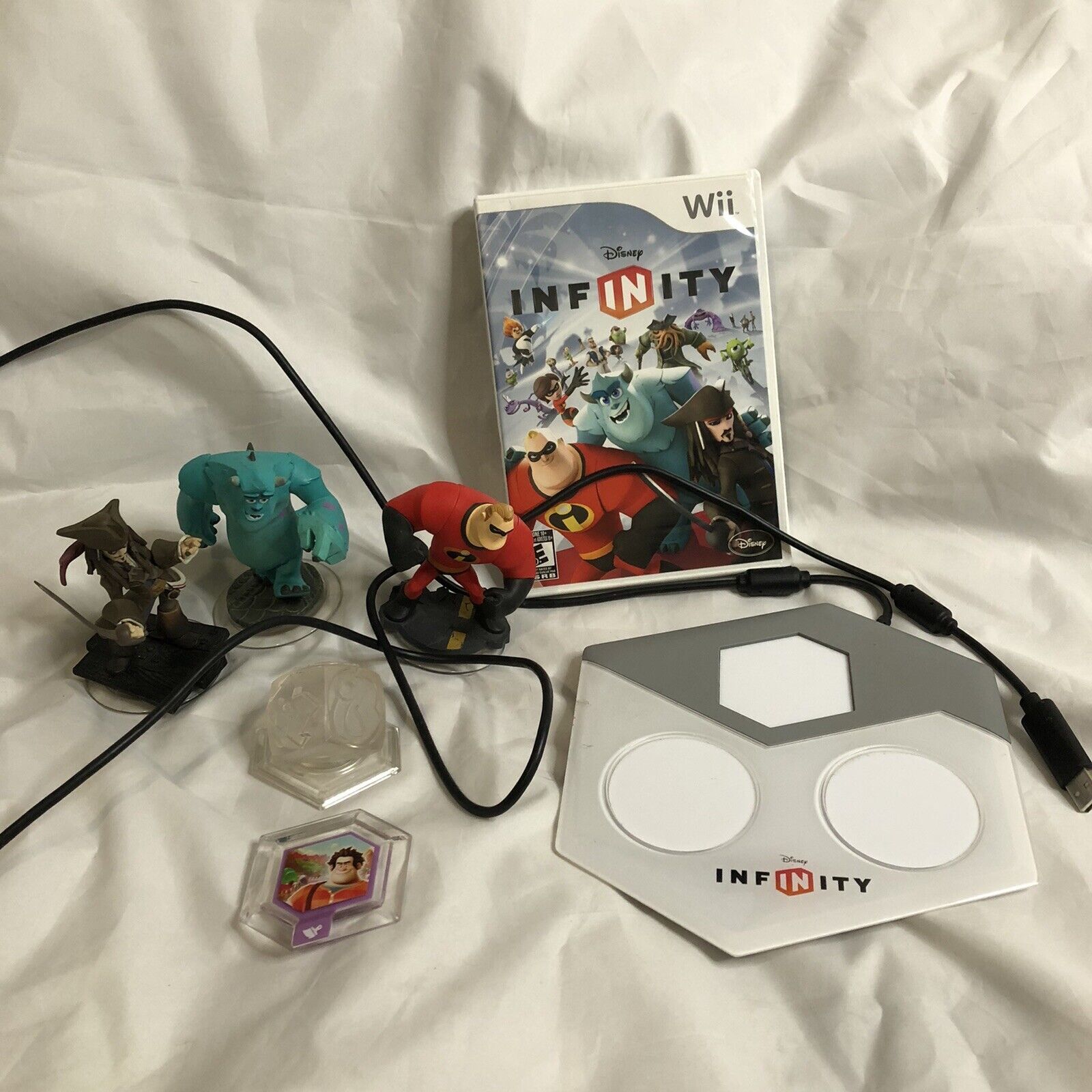 Nintendo Wii Console Bundle Lot 7 Games Disney Infinity Sims Wheel