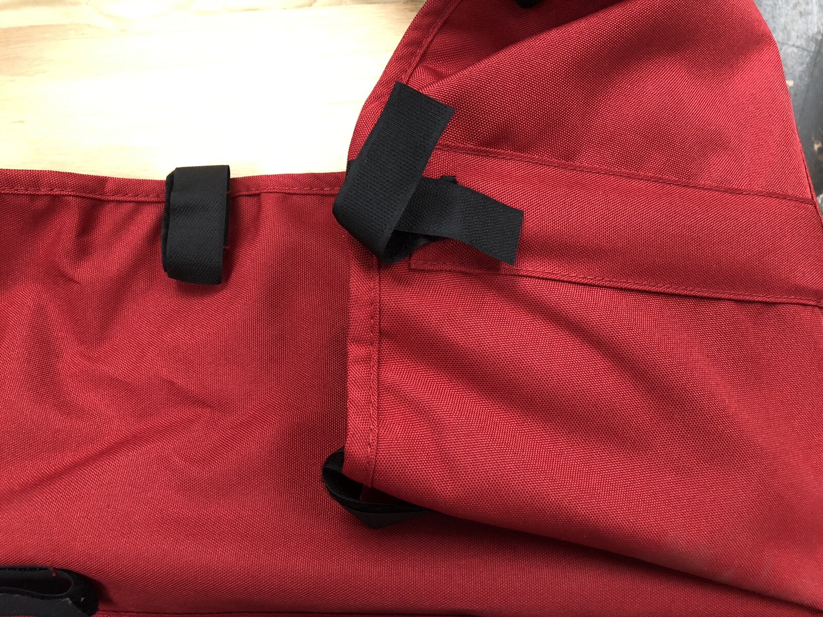 Bugaboo- Frog Red Bassinet/Umbrella