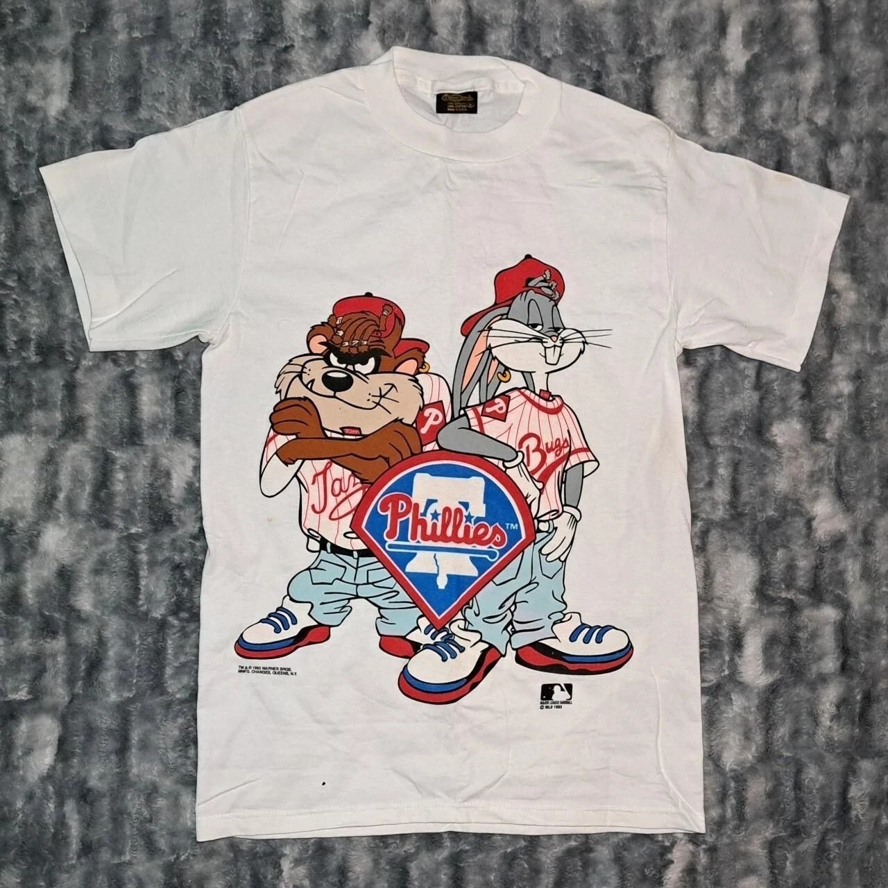 Vintage Philadelphia Phillies x Looney Tunes White Unisex Shirt Reprint