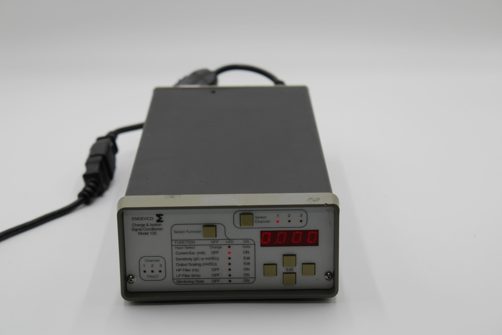 Endevco Model 133 Charge & Isotron Signal Conditioner