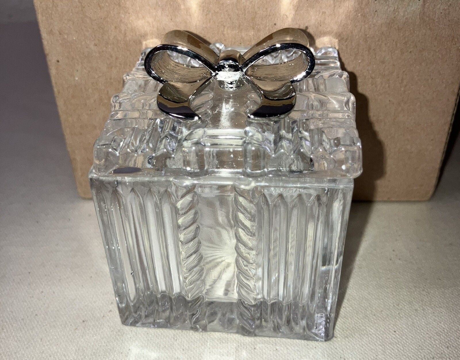 Lead Crystal Christmas Trinket Box w/Silver Bow 1980's-1990's Taiwan