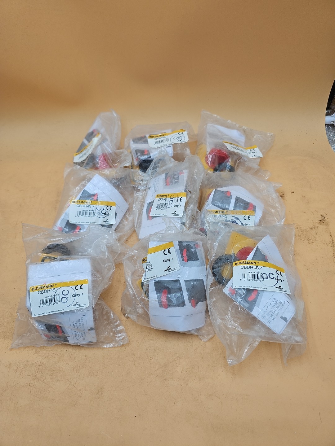 LOT OF 9 Bussmann CBDH4S Disconnect Switches. CBDH