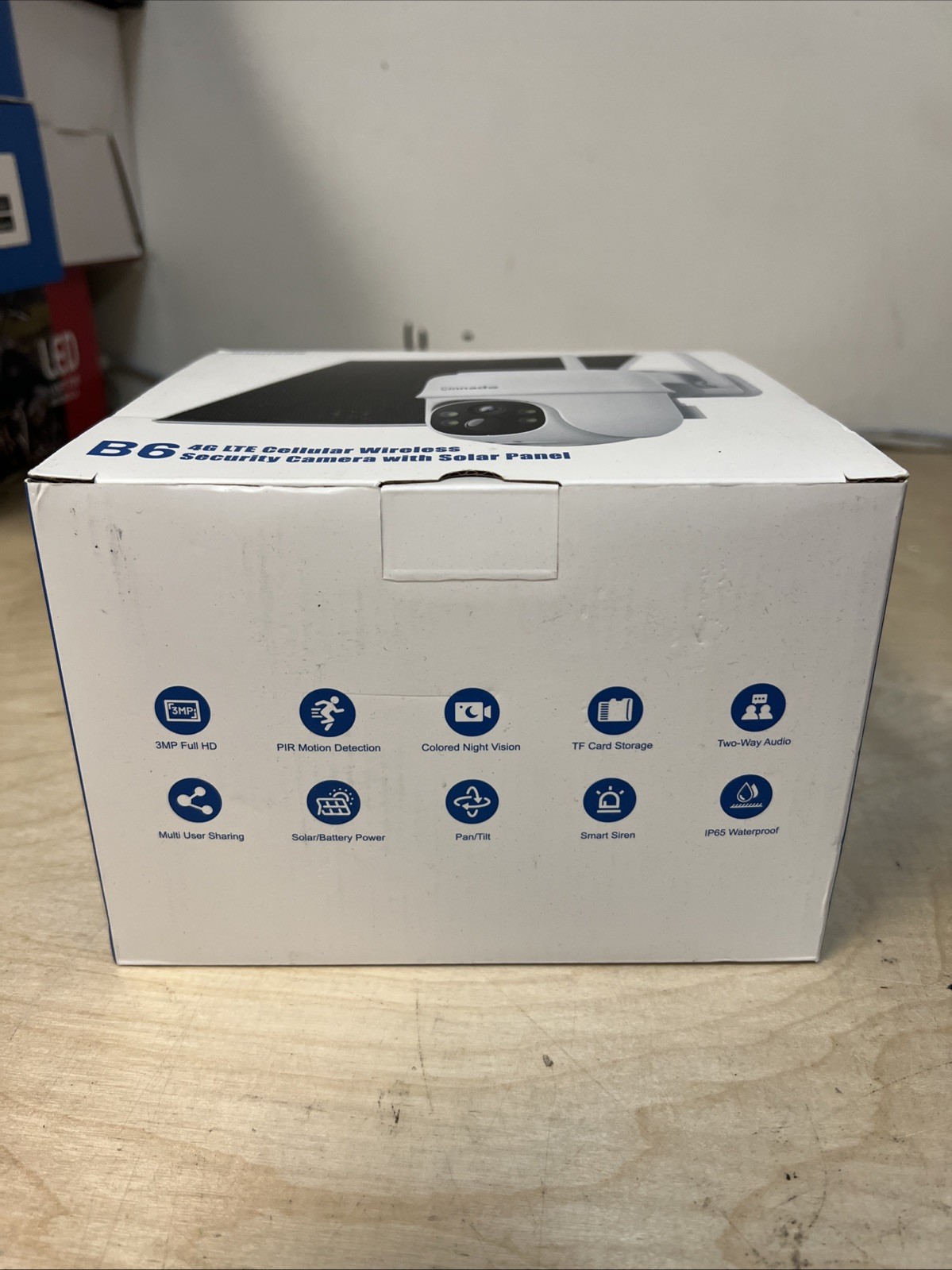 Cinnado B6 4G LTE Cellular Wireless Security Camera With Solar Panel - White