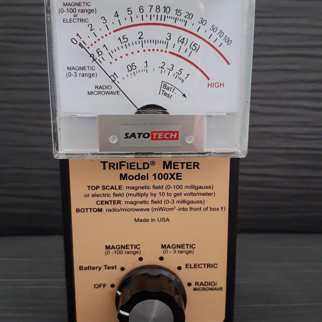 Trifield EMF Meter 100XE Magnetic Used