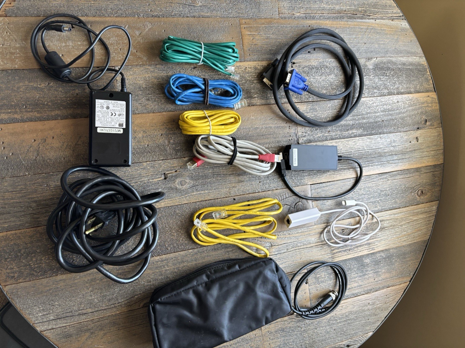 Fluke 683 Enterprise LANMeter Network Cable Tester Analyzer w/ Case Cables
