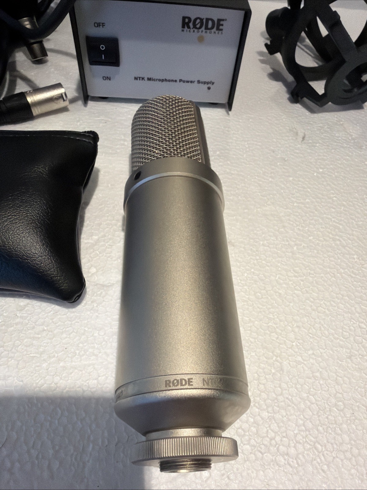 NTK MICROPHONE POWER SUPPLY AND MICROPHONE