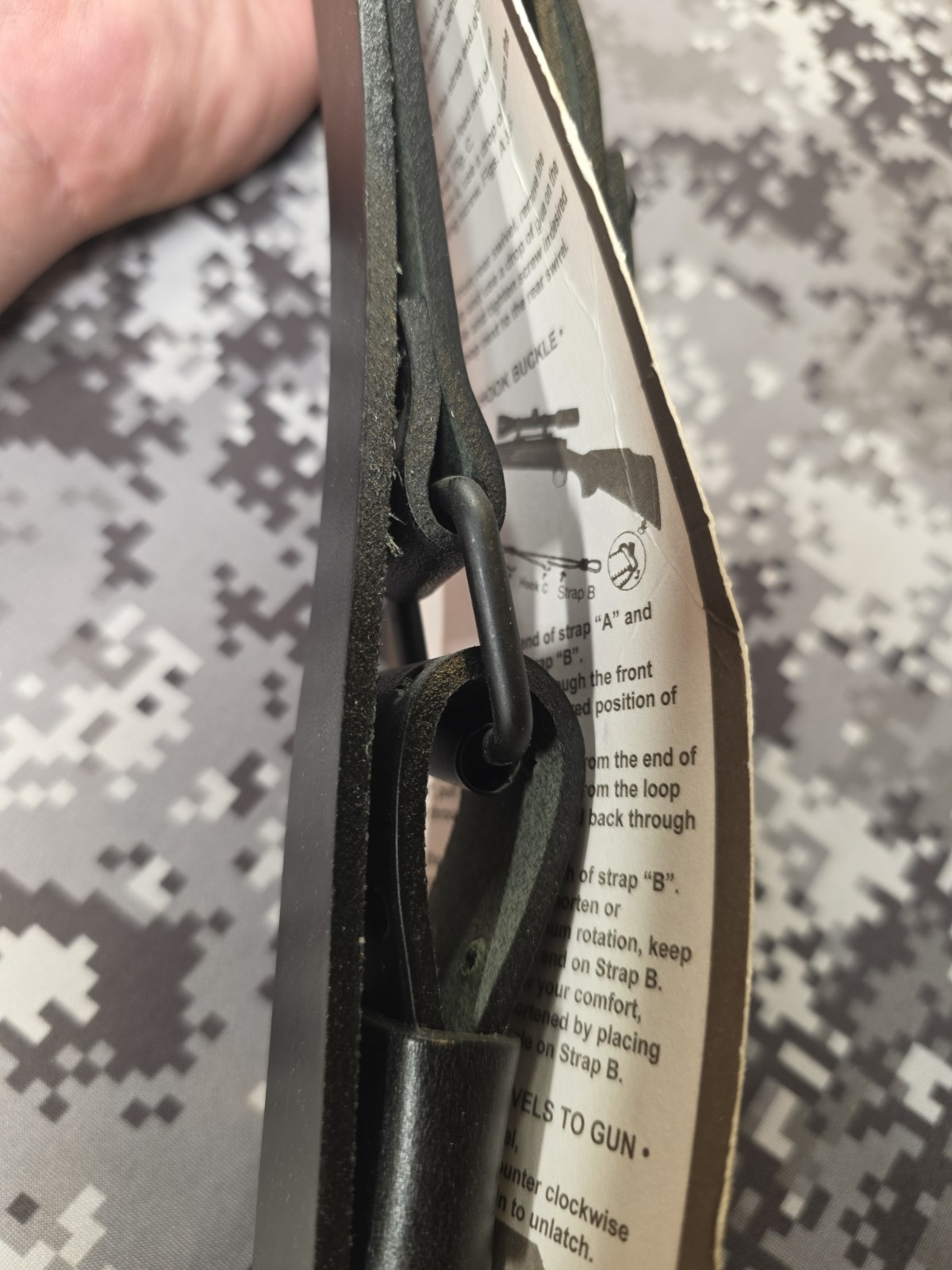 AA&E LEATHERCRAFT BLACK LEATHER RIFLE SLING WITH SWIVELS