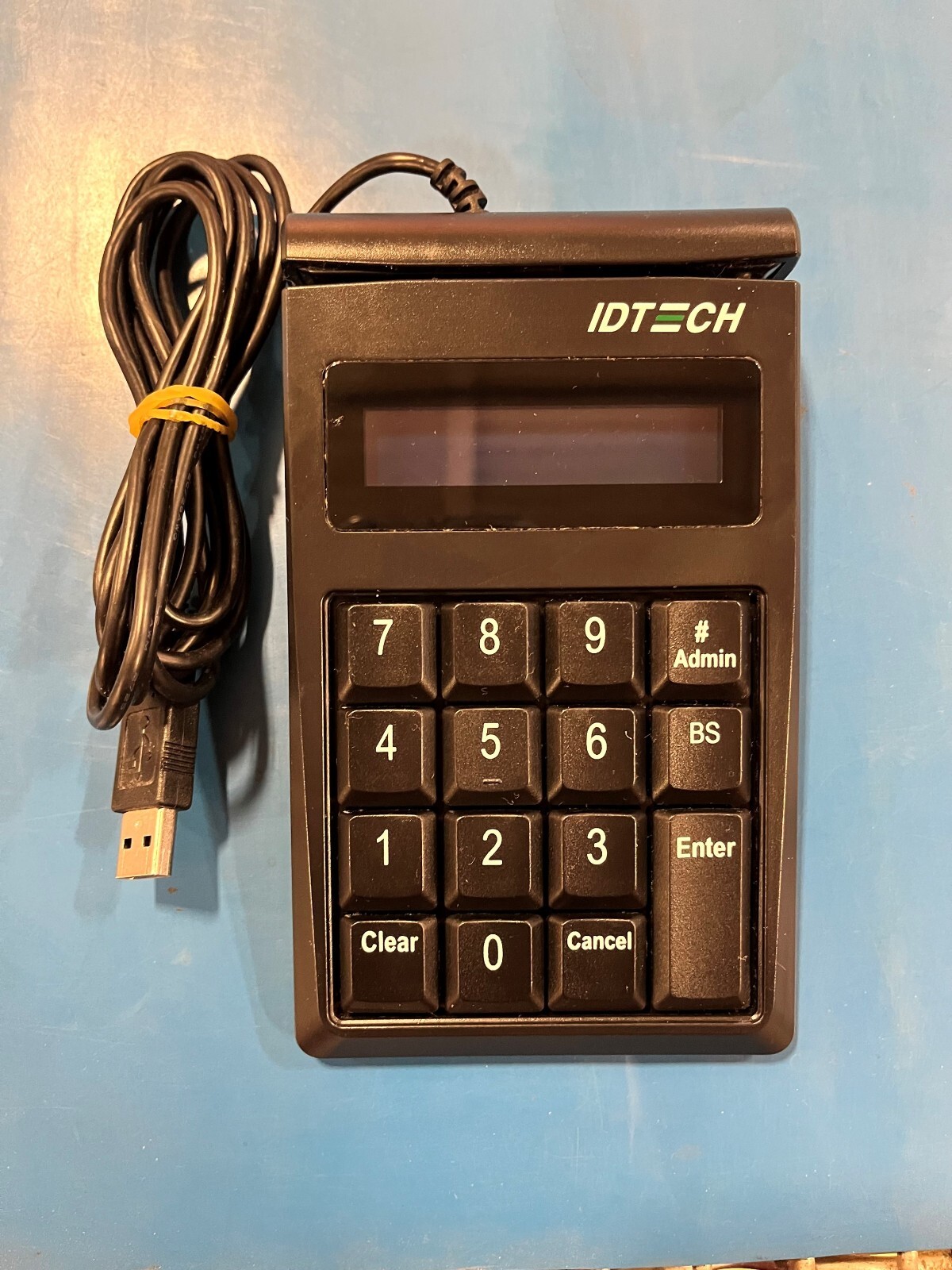 ID Tech IDKE-534833BEM Securekey USB Keypad w/ Magstrip Reader