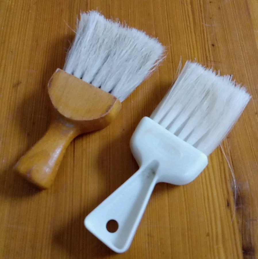 Vintage 5" Set of 2 Empire Travel Whisk Brushes Upholstery Auto Garment Lint