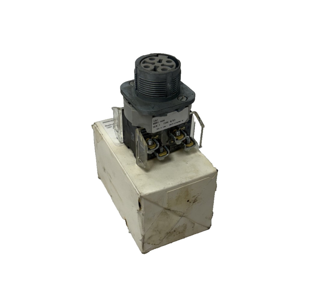 ALLEN BRADLEY 30 MM SELECTOR SWITCH 800T-PB