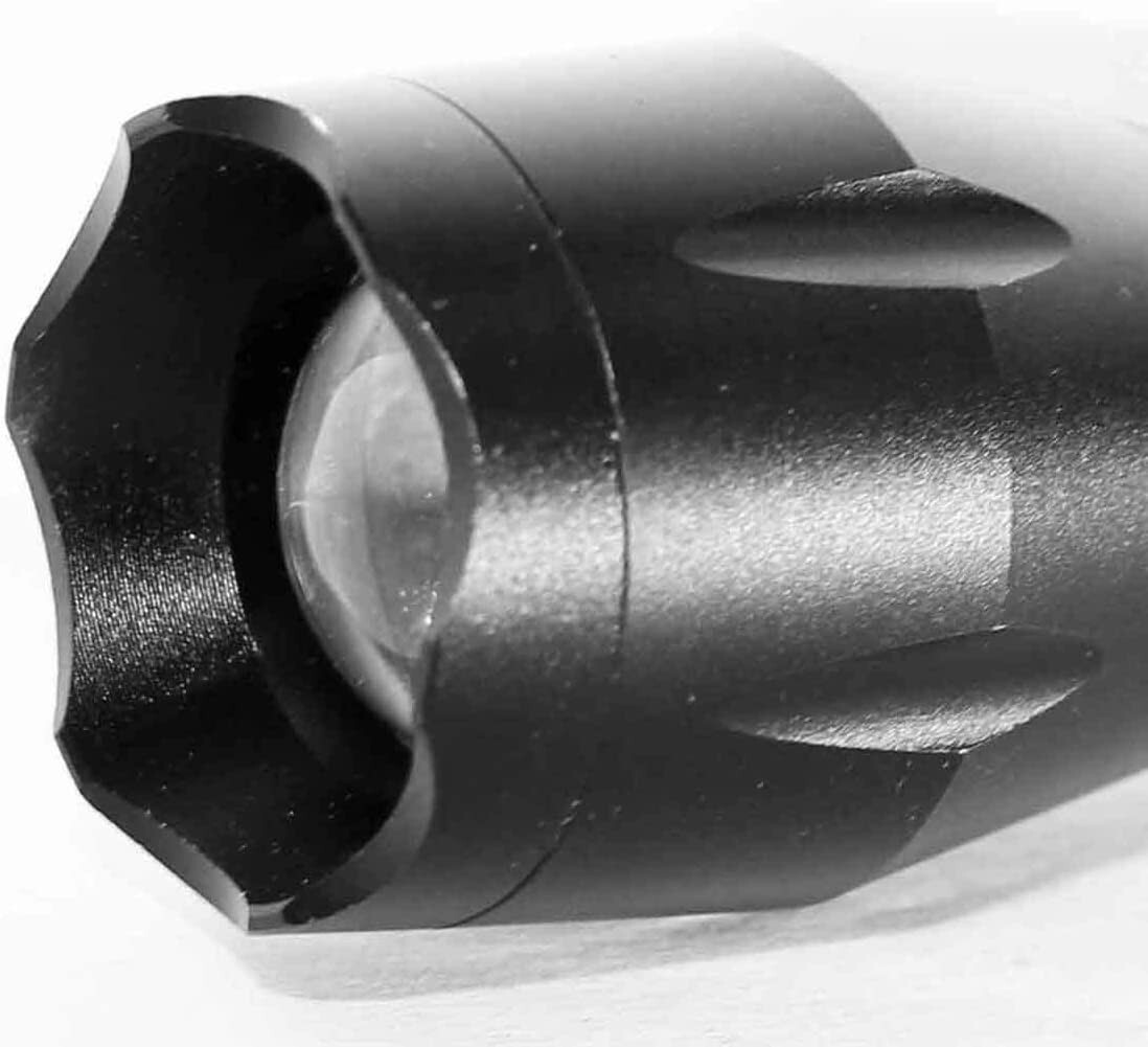 Mossberg maverick 88 12 gauge pump flashlight kit hunting tactical home defense.