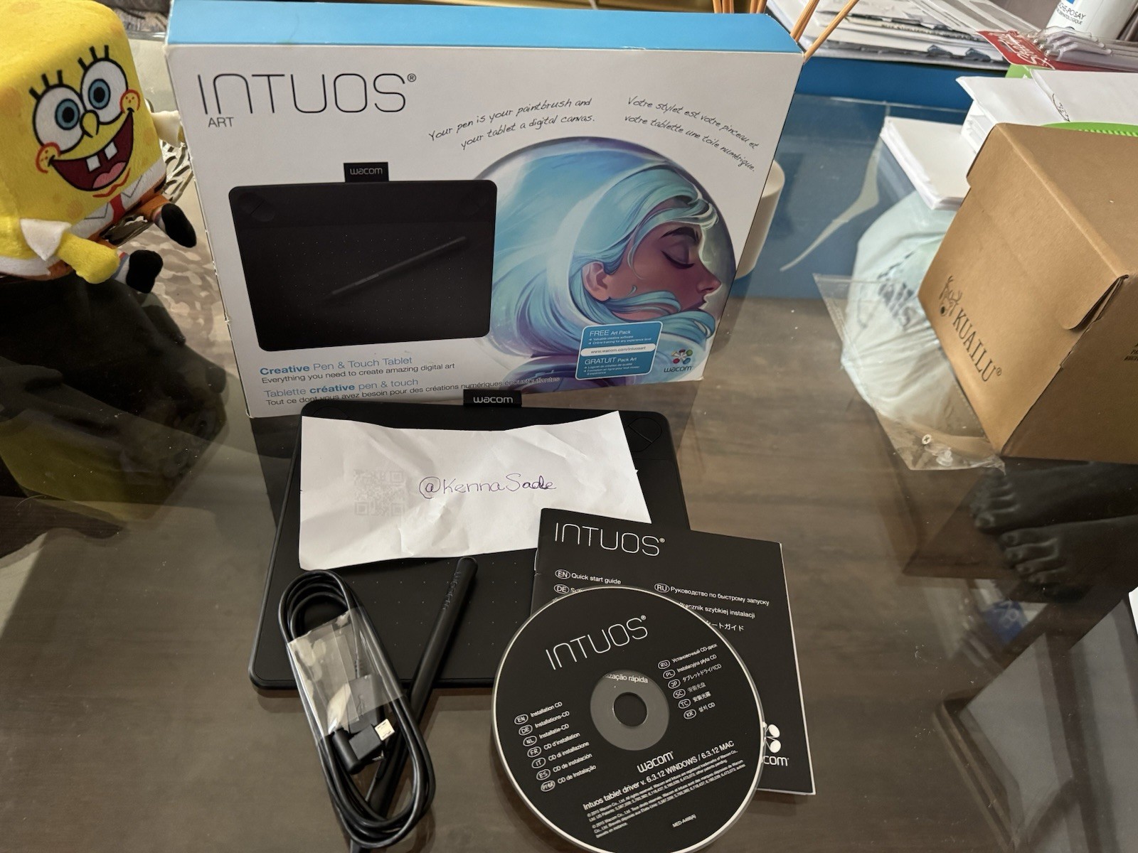 Wacom Intuos Art Pen & Touch Drawing Tablet in Original Box with Accessories