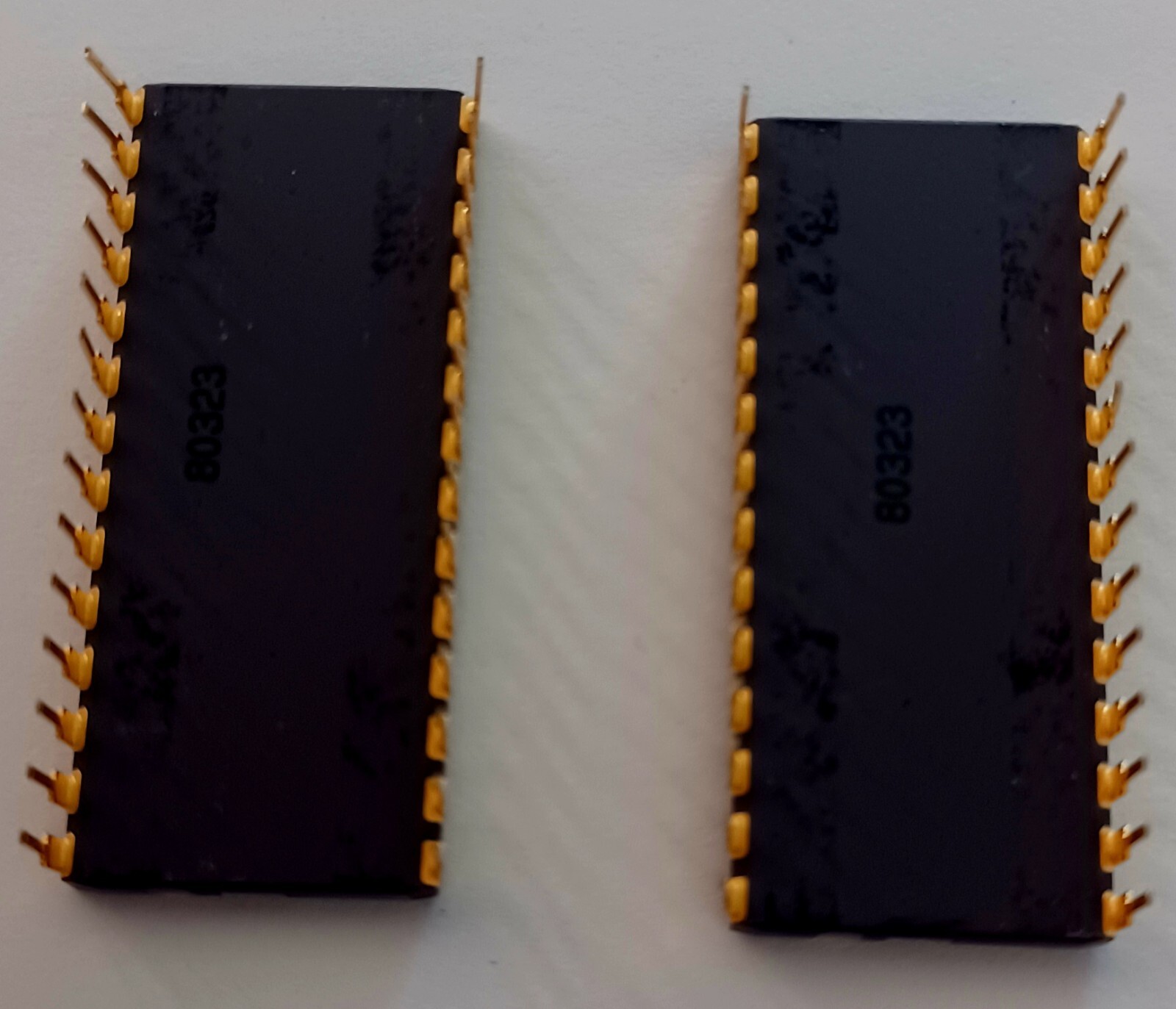 Analog Devices AD9048 JG 1988 DATE CODE 8-bit 35 Msps Flash Converter DIP28 New!