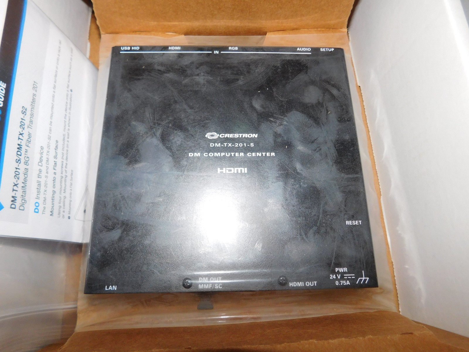 CRESTRON DM-TX-201-S DM COMPUTER CENTER - NEW (HLP40)