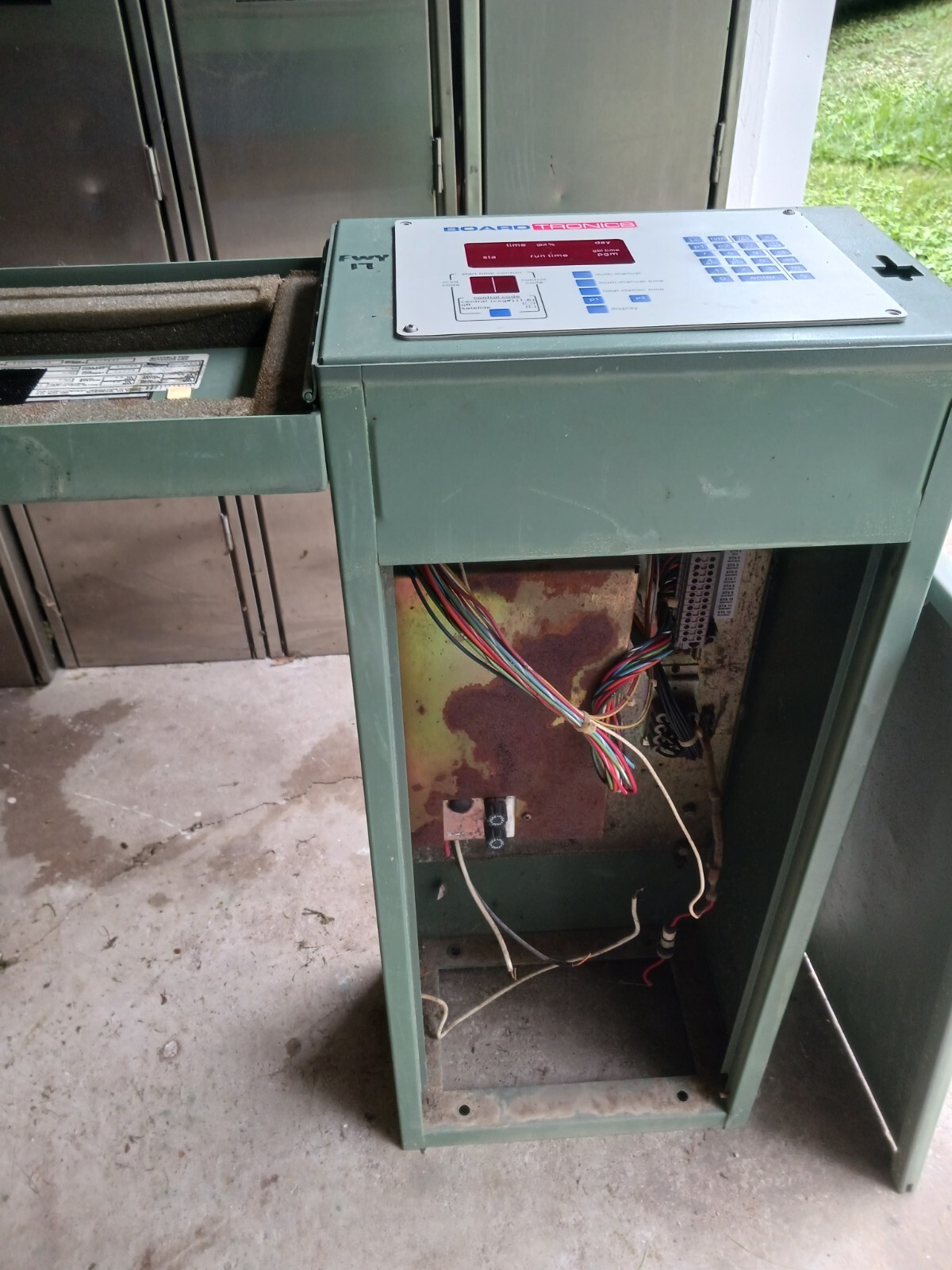 Toro VT 4 Irrigation Satellite Control Box BoardTronics Faceplate