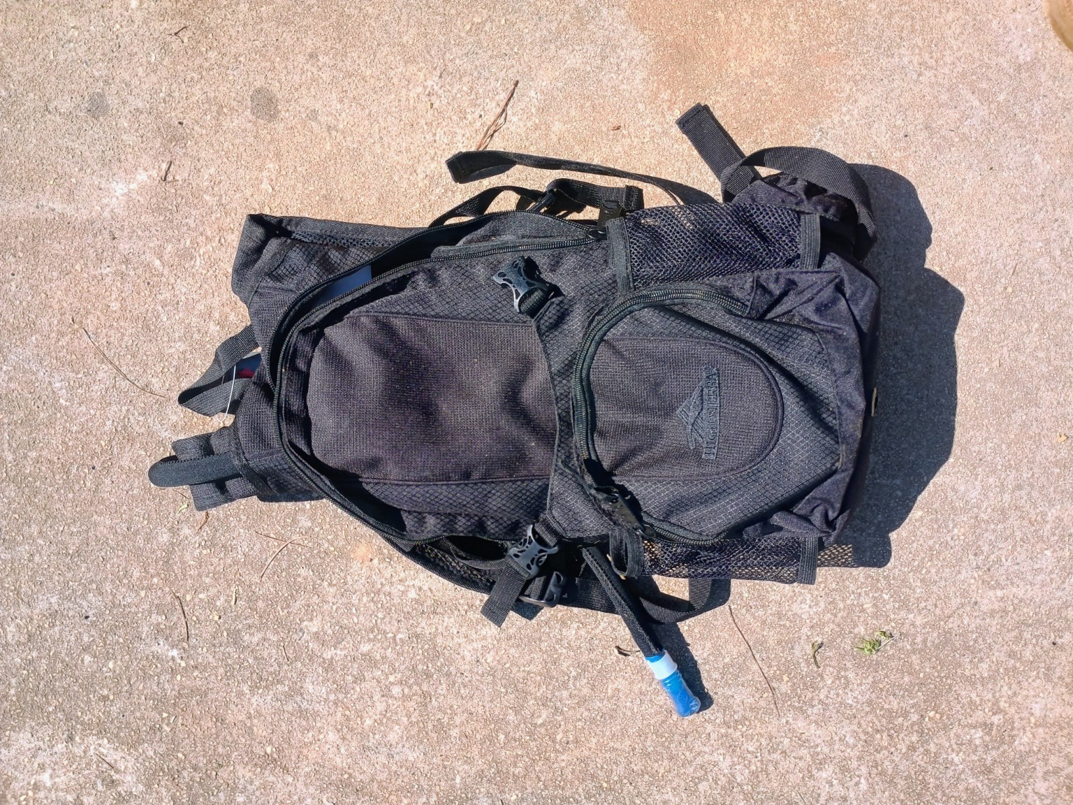 High Sierra Leeds Hydration Backpack Black With Water Bladder Reservoir New Tags