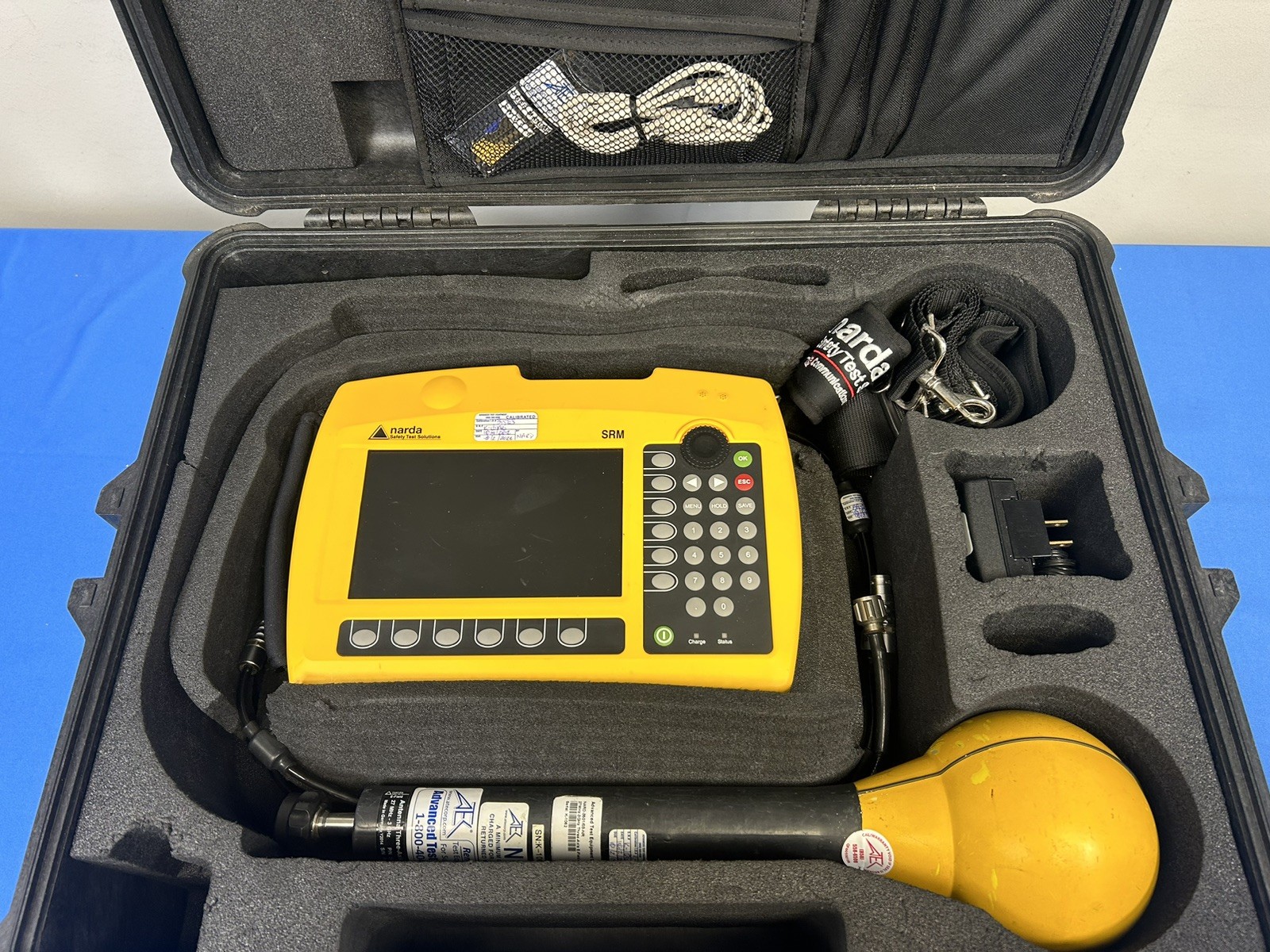 Narda SRM-3006/107 9kHz-6GHz Selective Radiation Meter w/27MHz-3GHz Antenna