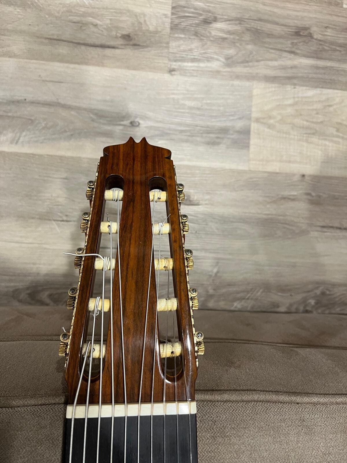 KK 10 string classical guitar, model GU-20, 1981